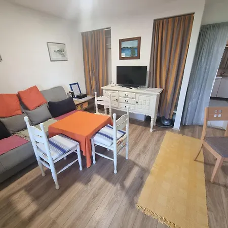 Daire Ferienwohnung- 70m Vom Entfernt By Interhome