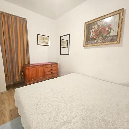 Ferienwohnung- 70m Vom Entfernt By Interhome