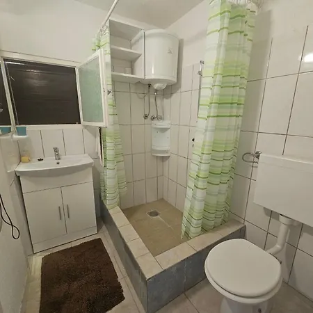 アパート Ferienwohnung- 70m Vom Entfernt By Interhome