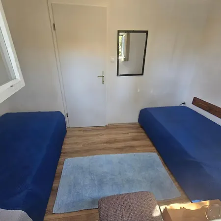 Apartman Ferienwohnung- 70m Vom Entfernt By Interhome