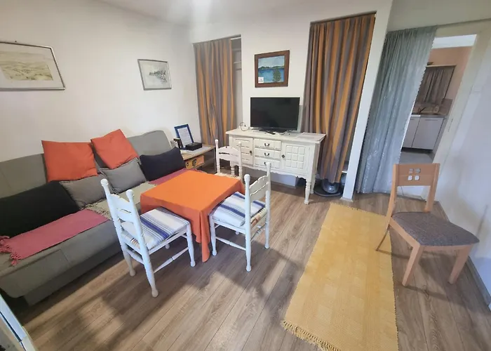 Appartement Ferienwohnung- 70m Vom Entfernt By Interhome