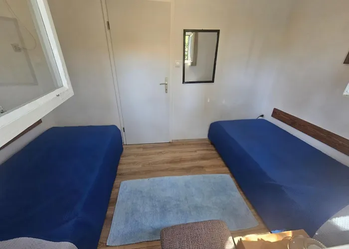 Appartement Ferienwohnung- 70m Vom Entfernt By Interhome